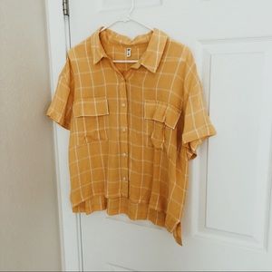 BRAND NEW Plaid cropped button up